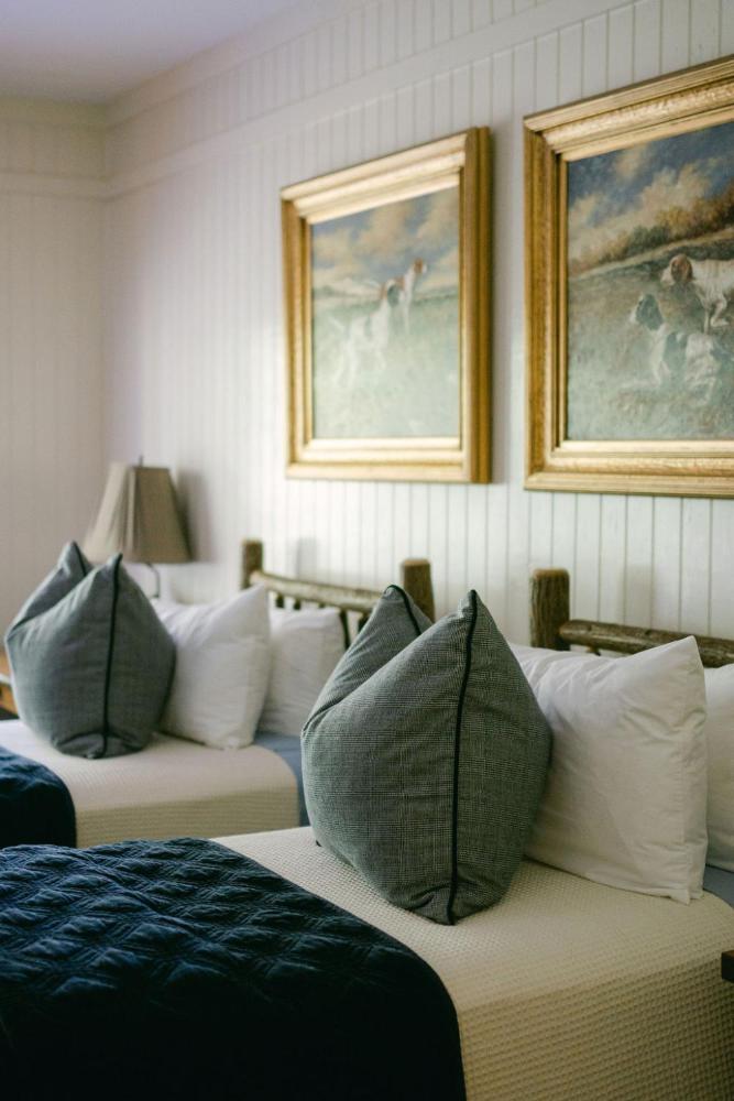 Standard Twin Room interior